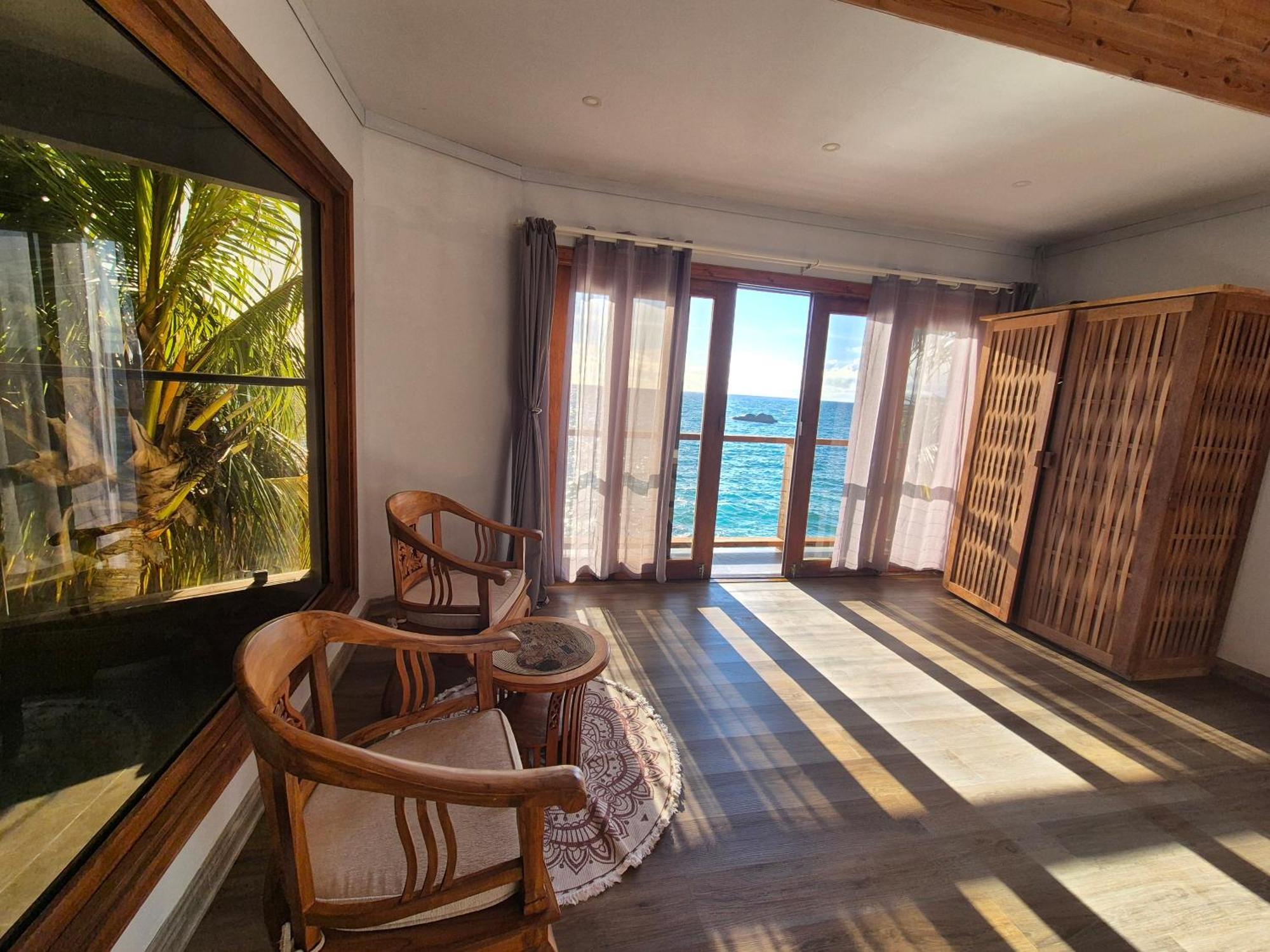 Marquise & Infinity Villas Glacis  Exterior photo
